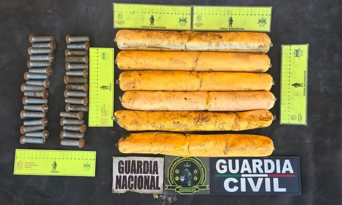 Además de la desactivación de artefactos explosivos, detuvieron a 54 personas y aseguraron 8 armas de fuego, informó la SSP de Michoacán.