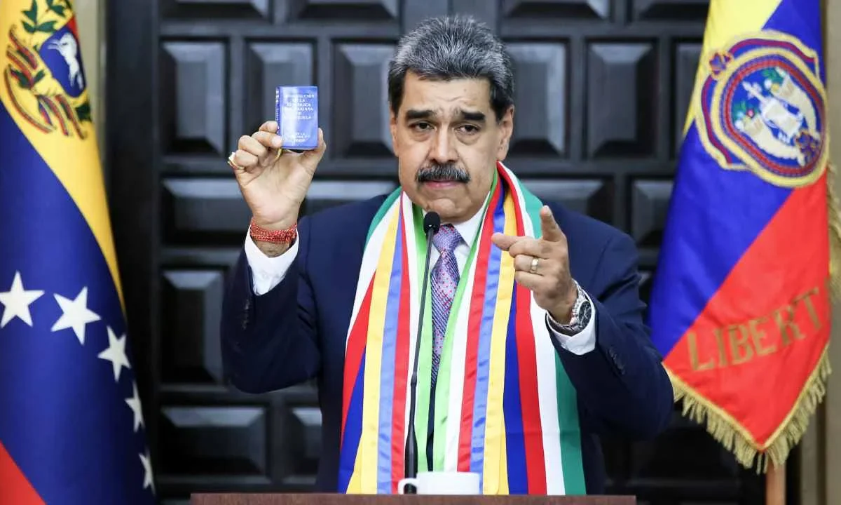 Nicolás Maduro ordena escoltar buques petroleros y eleva la tensión con EU.