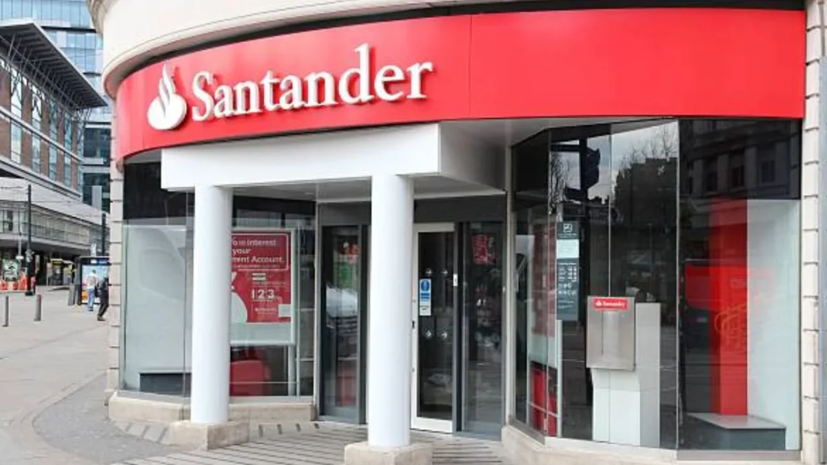 Los directivos anunciaron el nacimiento de la nueva Fundación Santander México