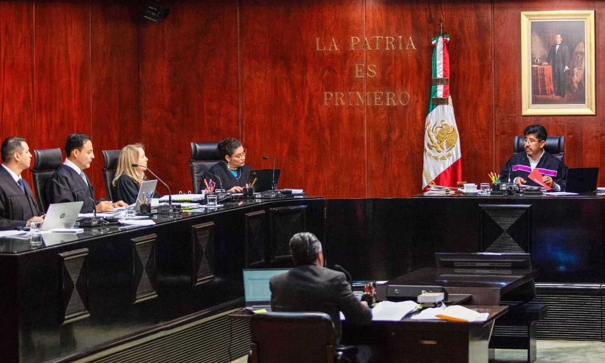 Pago de indemnizaciones en UMA y congelamiento de cuentas sin orden judicial, entre los proyectos de Lenia Batres que SCJN deja para 2026.