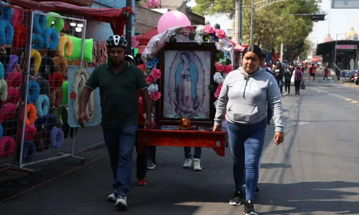 Miles de peregrinos intensificaron su llegada a la CDMX.