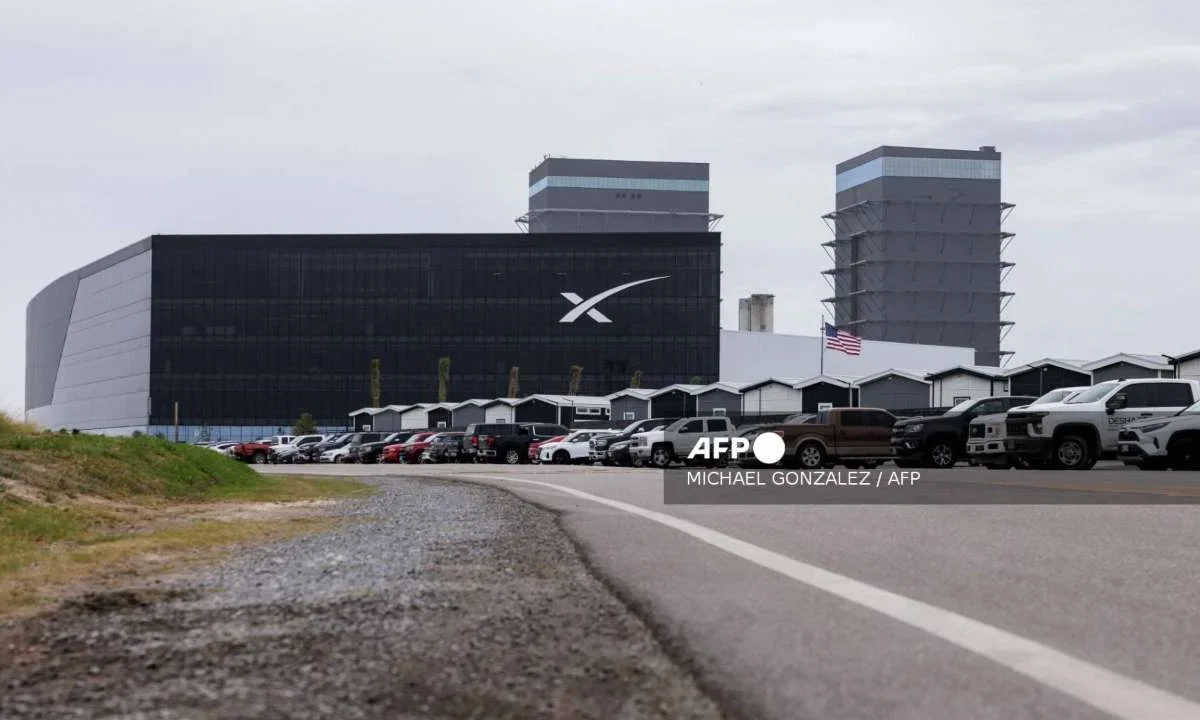 SpaceX, compañía de Elon Musk, eleva su valoración a 800 mmdd.