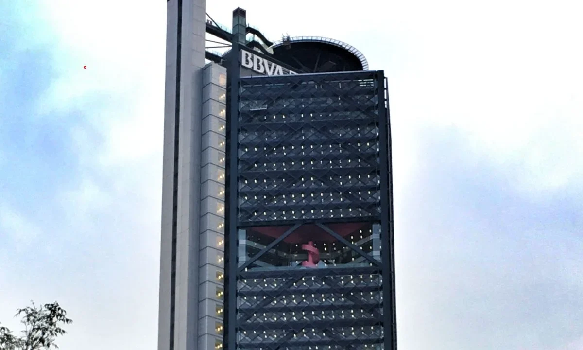 BBVA regala licencias de ChatGPT a 34 millones de clientes