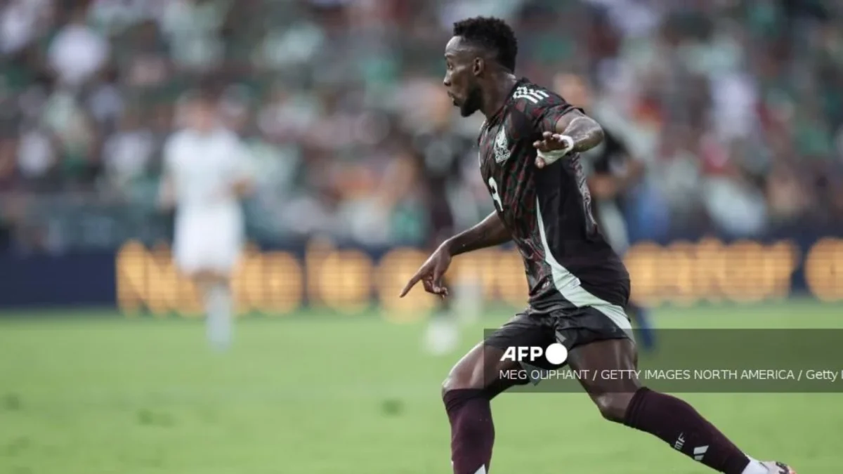 Julián Quiñones empata a CR7 en Arabia