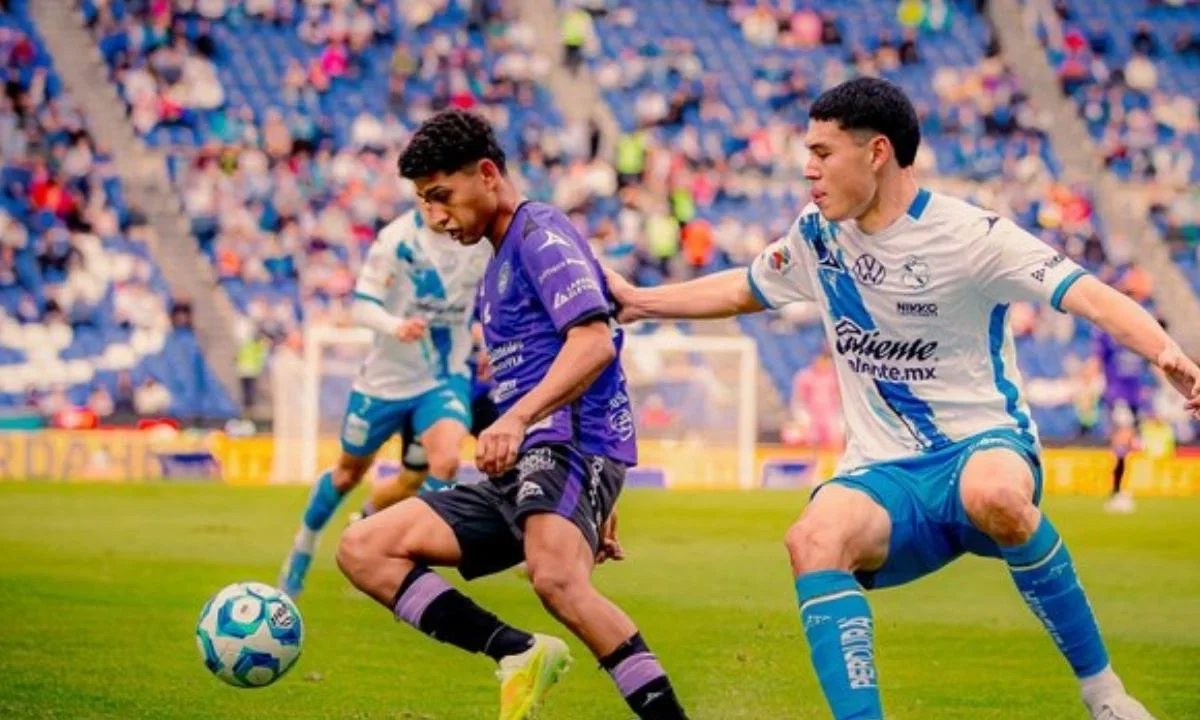 Puebla sumó sus primeros tres puntos del Clausura 2026 tras imponerse 2-1 a Mazatlán en el arranque de la jornada intersemanal de la Liga MX.