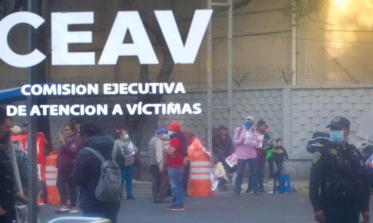 La CEAV es un organismo gubernamental para otorgar reparaciones del daño a víctimas.