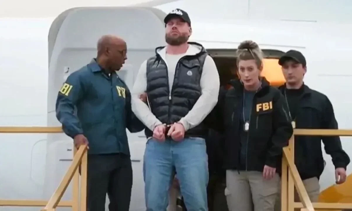 El WSJ informó que el FBI participó en la detención de Ryan Wedding en territorio de México, versión que desmiente al embajador de EU.