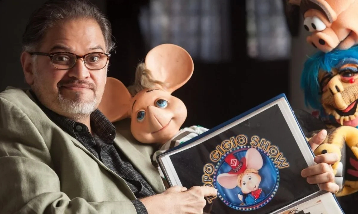 Jorge Falcón confirmó la muerte de Gabriel Garzón, actor de doblaje de 57 años de edad popular por dar voz a ‘Topo Gigio’.
