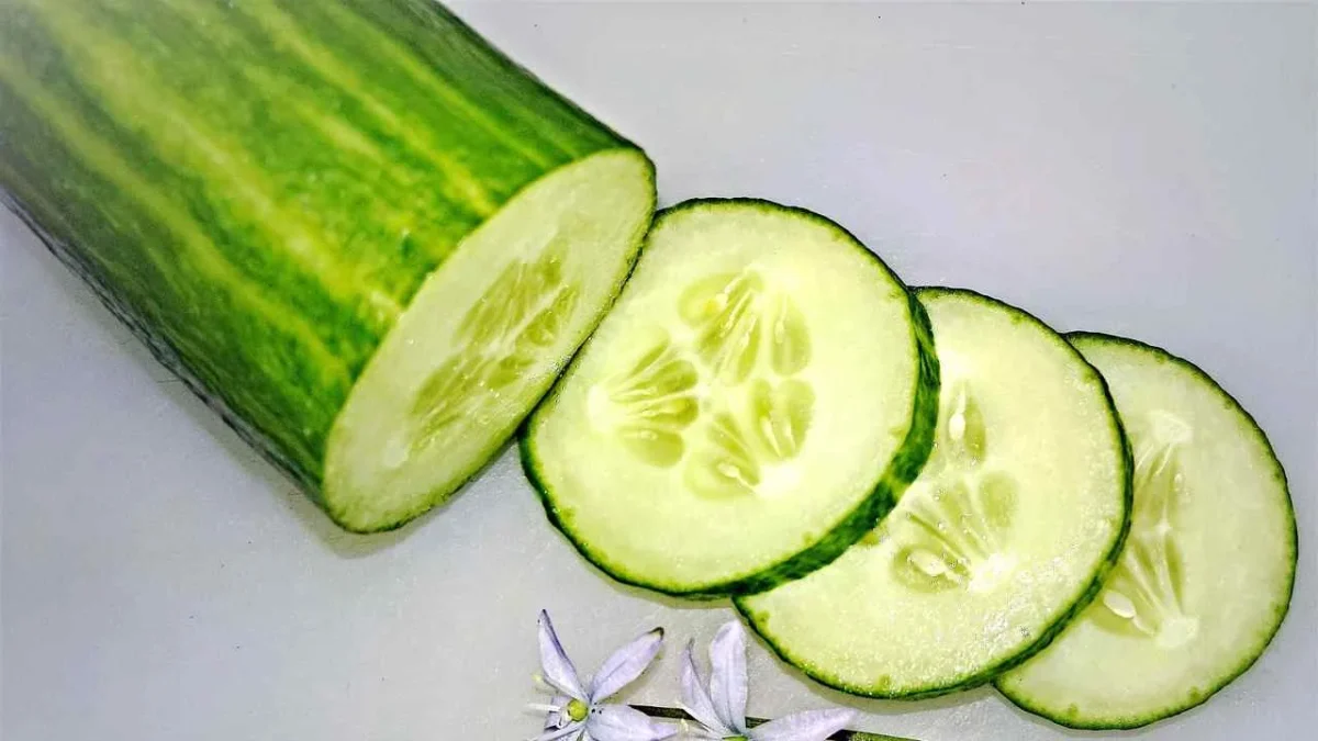 La Profeco aconsejó a la ciudadanía la ingesta de pepino, un alimento hidratante y bajo en calorías.