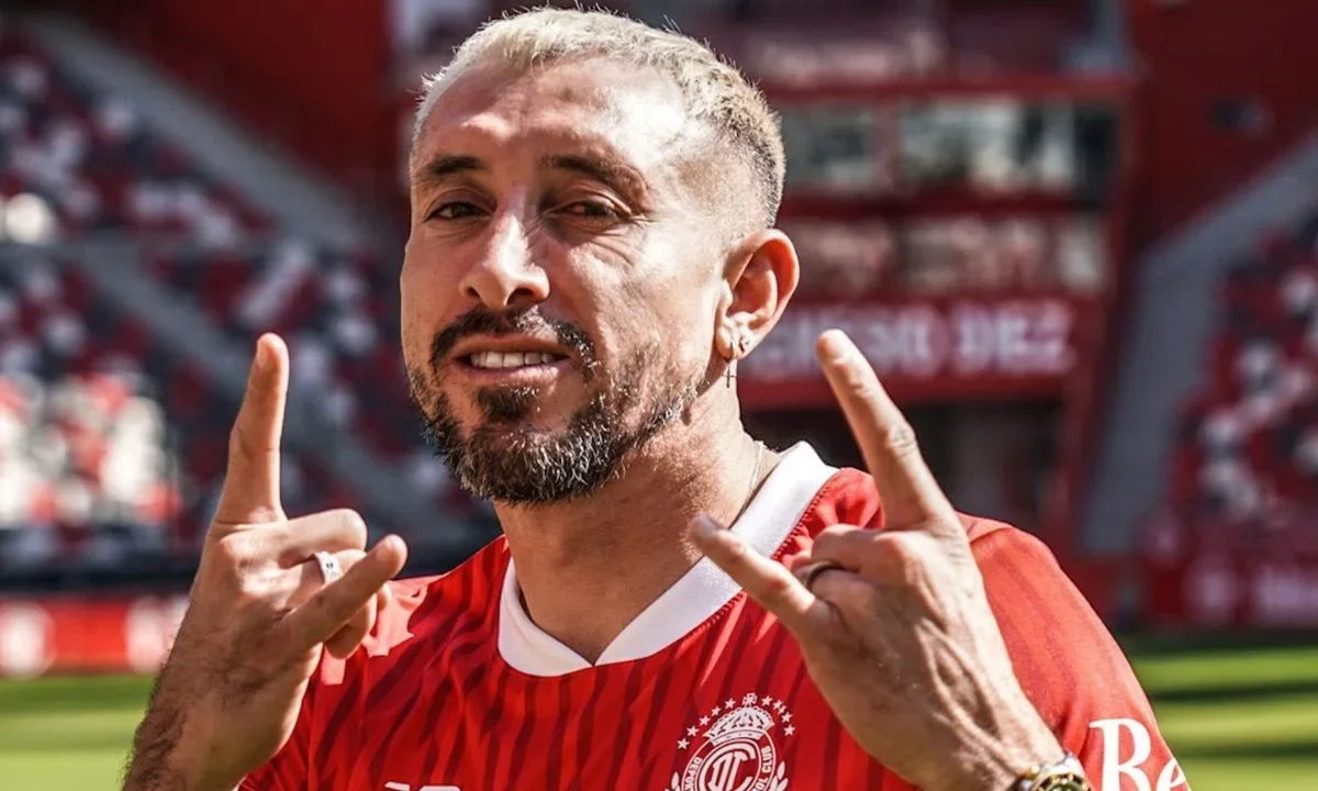 Toluca anuncia la salida de Héctor Herrera