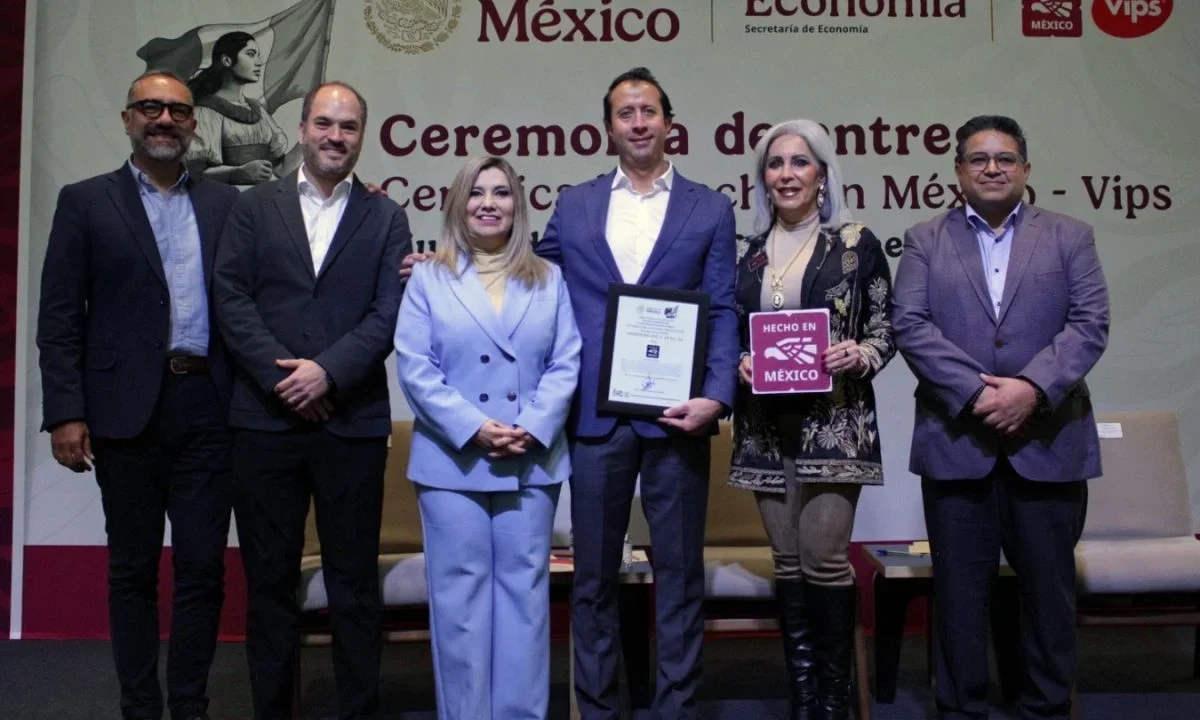 La cadena de alimentos Vips se certificó con el sello 'Hecho en México' que impulsa la Secretaría de Economía y el Plan México.