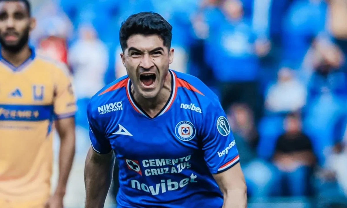 Nicolás Ibáñez debuta como nuevo goleador de Cruz Azul