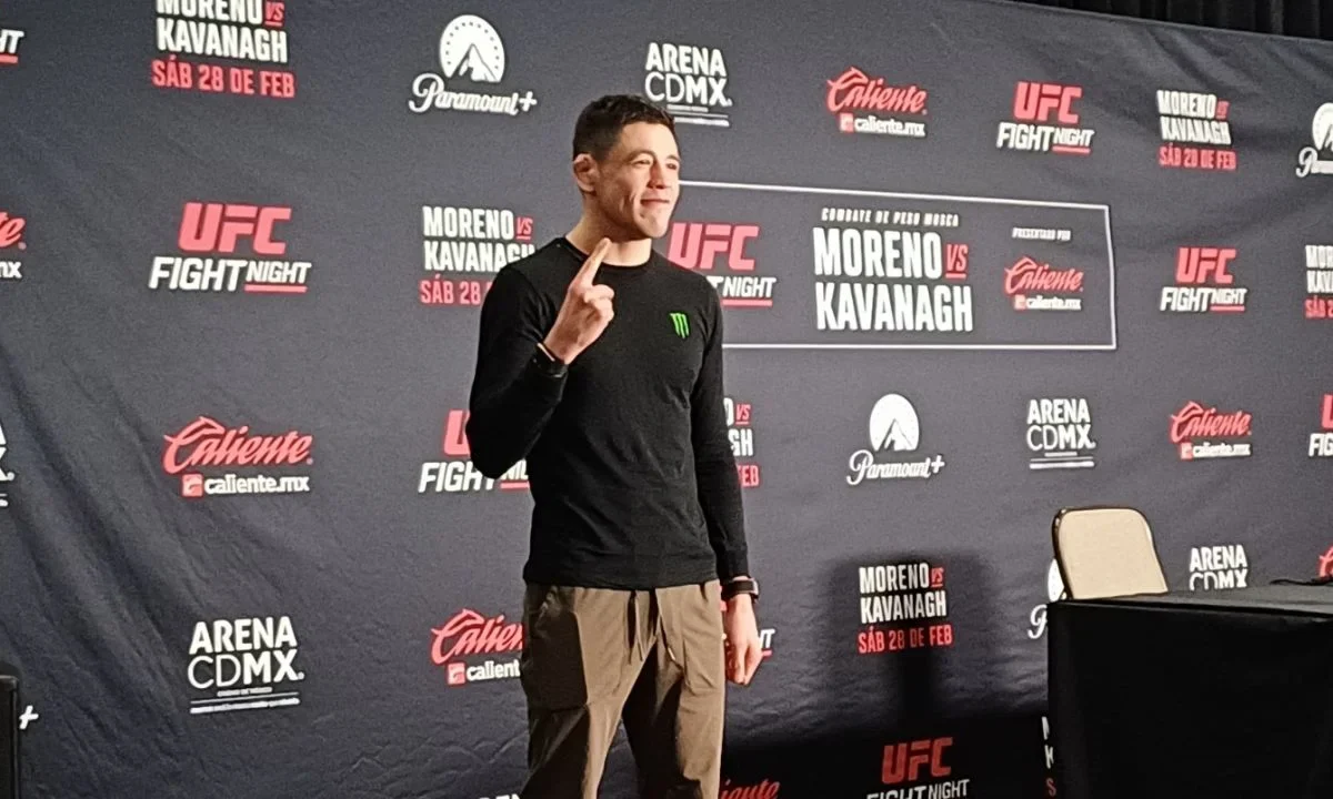Peleadores de UFC se solidarizan con México
