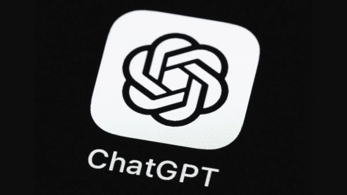 OpenAI anunció que ChatGPT comenzó una fase de prueba para integrar publicidad dentro de la plataforma, como parte de su estrategia de monetización.