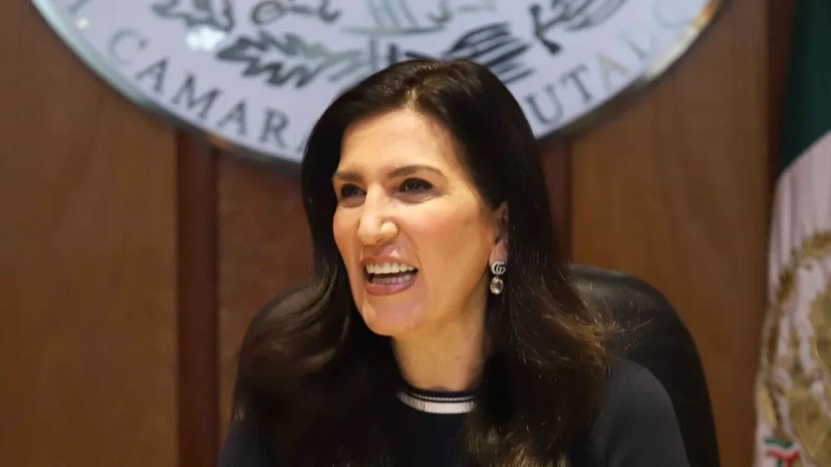 Kenia López Rabadán solicitó al INE aclarar un posible conflicto de interés en la Dirección de Administración previo a la reforma electoral.