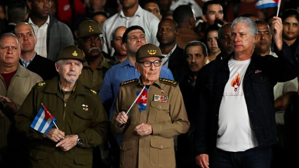 LIDERAZGO. Washington considera que el poder efectivo que gobierna la isla no reside en la presidencia formal de Díaz-Canel, sino en el círculo íntimo del exmandatario retirado