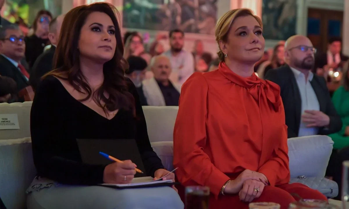 Las gobernadoras de Chihuahua y Aguascalientes, Maru Campos y Tere Jiménez, se reunieron en la presentación de la Feria de San Marcos.