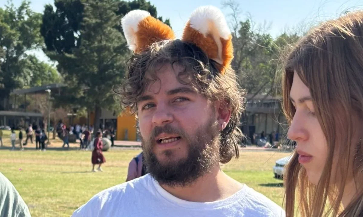 Aunque el evento de Therians no alcanzó gran número de asistentes, fue controversial y generó gran polémica en redes y entre los estudiantes.