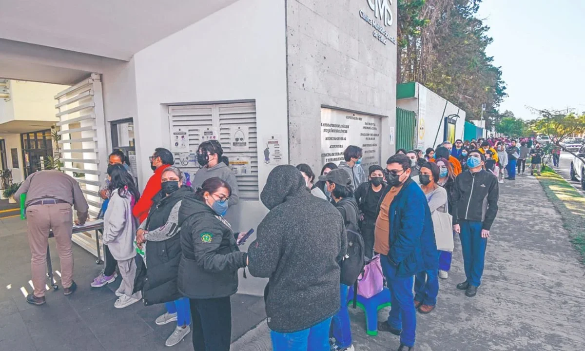 El Gobierno de Puebla anunció una campaña de vacunación tras detectarse un brote de sarampión en el Mercado Hidalgo.