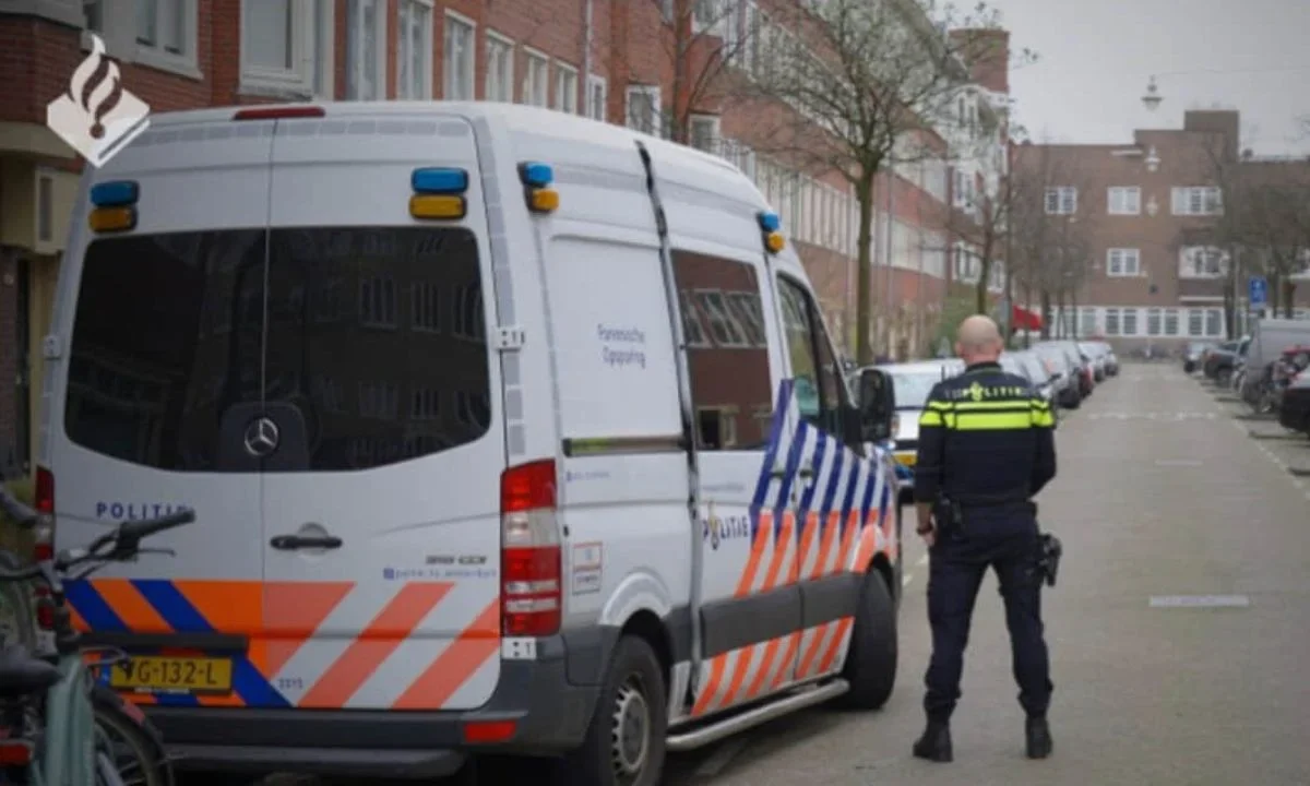 Atacan con explosivo una escuela judía en Ámsterdam
