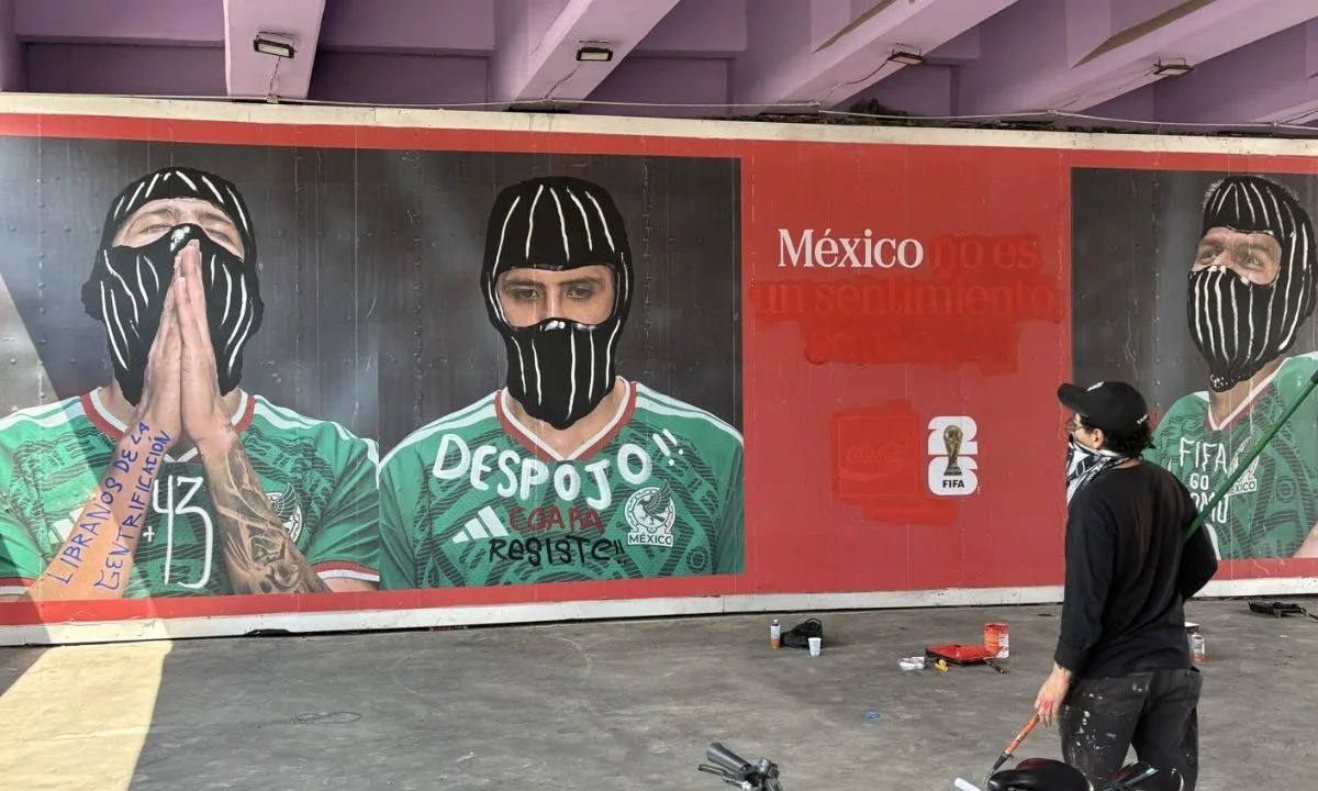 Vandalizan mural en el Estadio Azteca como protesta Anti-FIFA