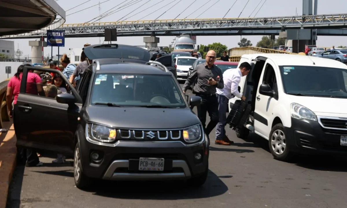 AICM anuncia operativos contra taxis por aplicación