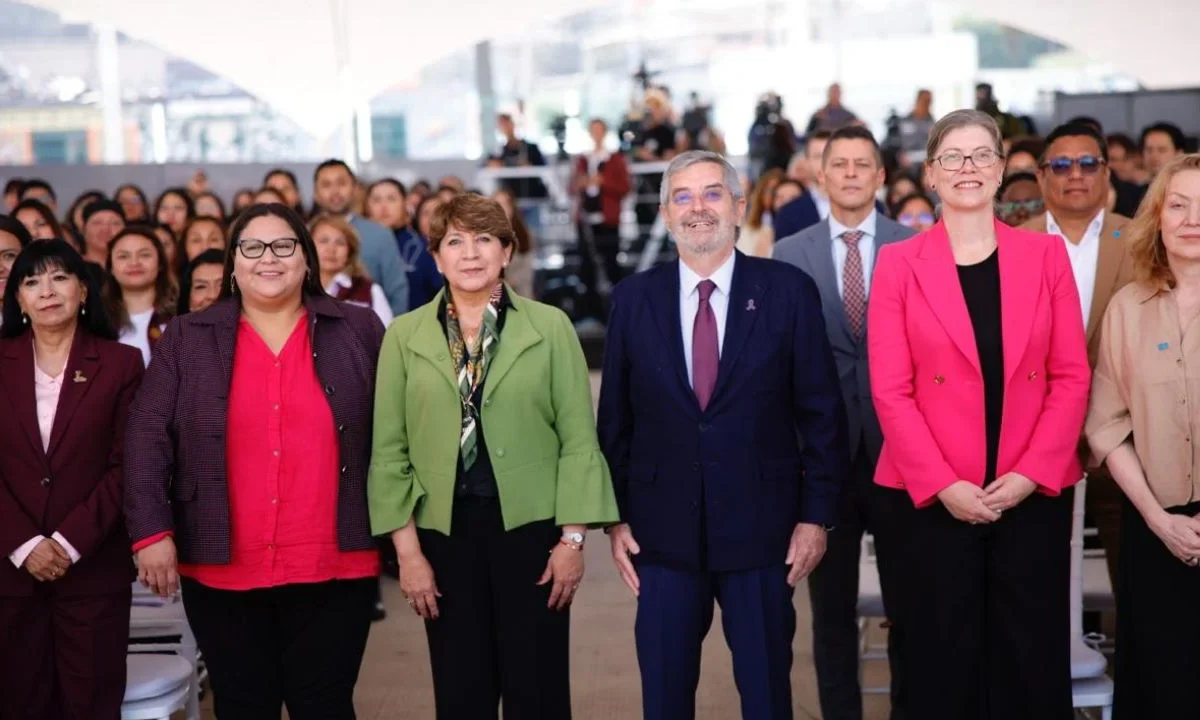 El Canciller Juan Ramón de la Fuente resaltó el papel de las mujeres como constructoras de la paz a nivel internacional.