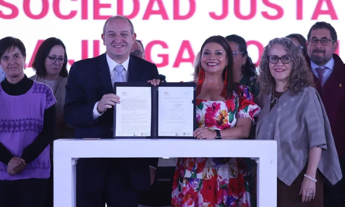 El Gobierno de la CDMX celebró un convenio de colaboración con la Unicef, para la protección de la niñez en el Mundial de Futbol 2026.