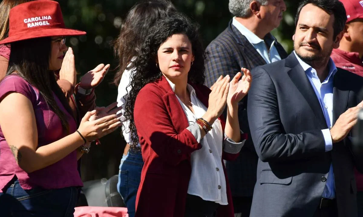 El CEN de Morena respalda a la presidenta Claudia Sheinbaum en el ‘Plan B’ de la reforma electoral.