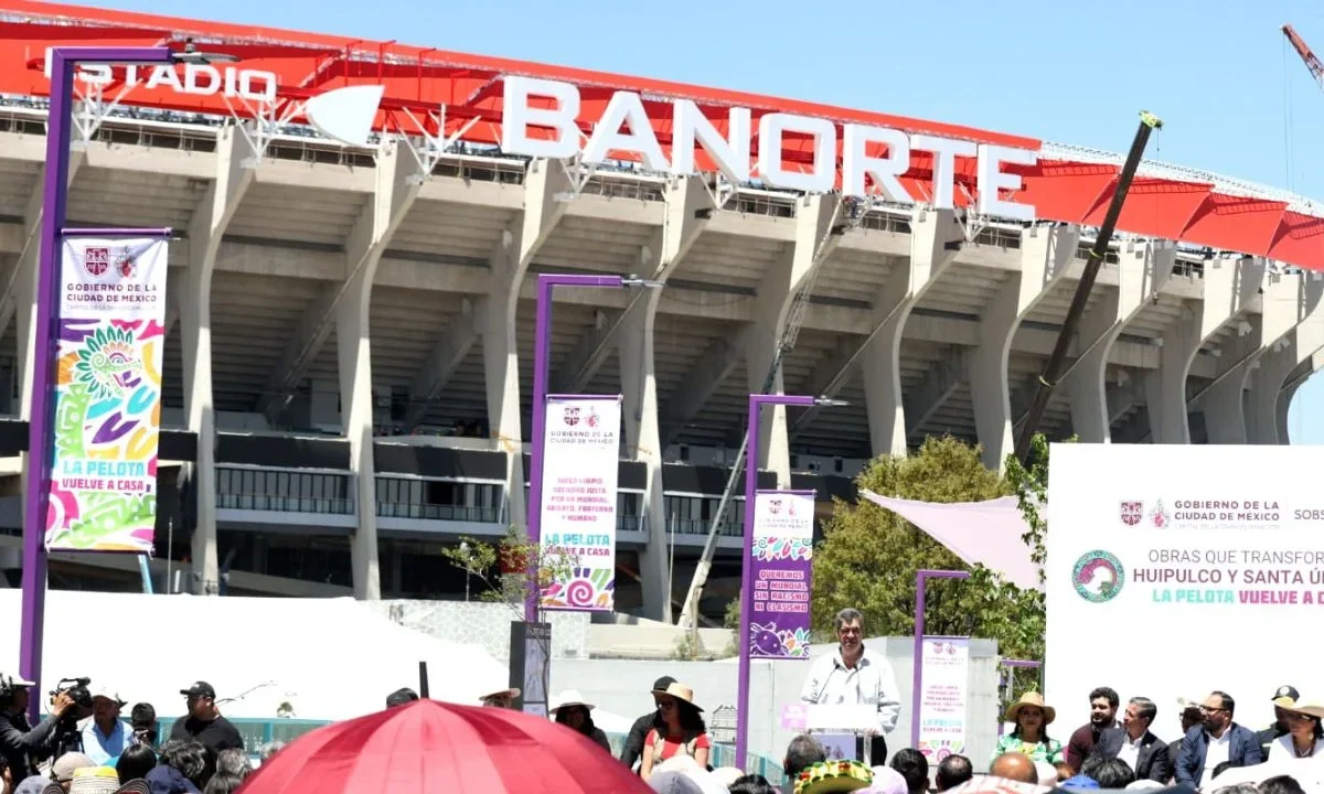 El director del Estadio Azteca, Félix Aguirre, manifestó una 'crisis tremenda' por las obras y trabajos de remodelación del Coloso de Santa Úrsula.