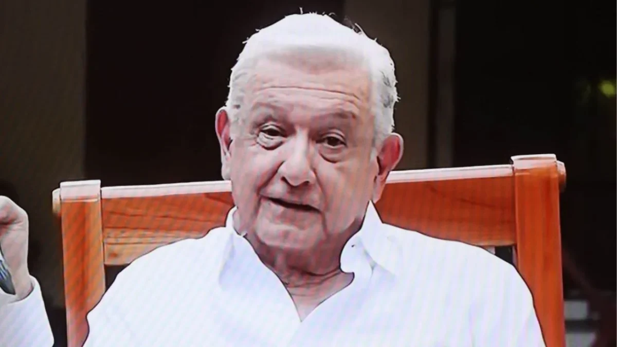 El expresidente AMLO salió de su retiro para pedir que los mexicanos donen recursos monetarios a Cuba a través de transferencias bancarias.