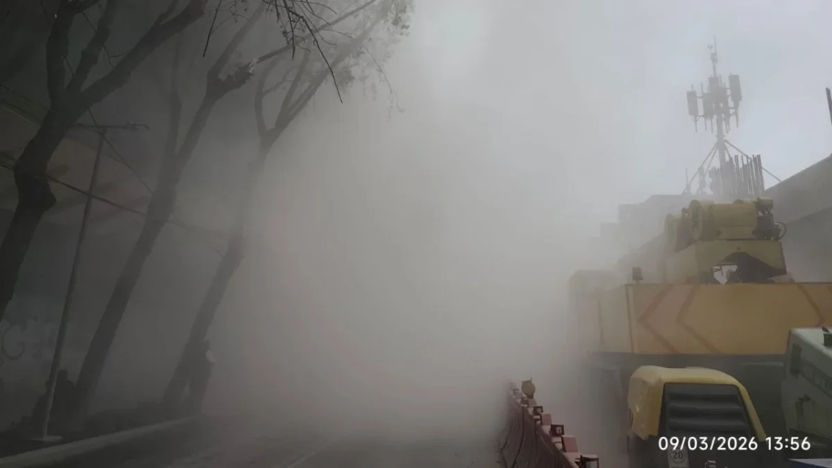 La tarde de este lunes 9 de marzo se reportó el colapso de un edificio en demolición en San Antonio Abad, en la Alcaldía Cuauhtémoc, CDMX. Habría tres personas atrapadas.