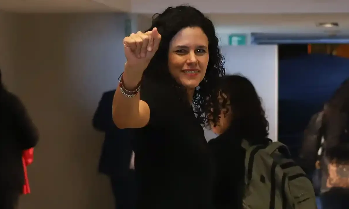 Luisa María Alcalde Consejería Jurídica
