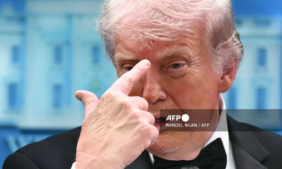 Trump 'se siente honrado' por ser blanco de ataques