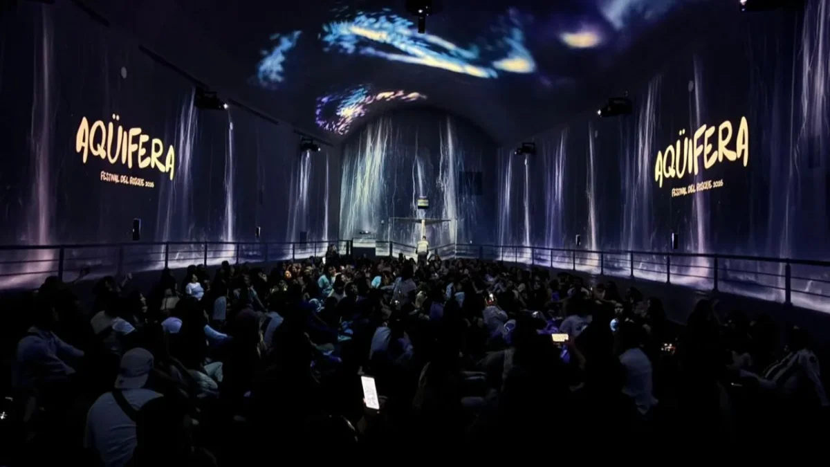 La experiencia inmersiva Aquïfera extendió su exhibición en Parque Aztlán, donde podrá visitarse con acceso gratuito.