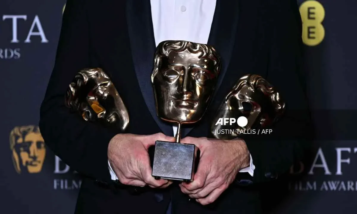 La BBC reconoce su error por un insulto racista en transmisión de los BAFTA.