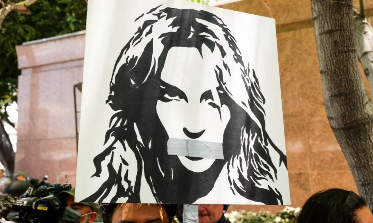 Según reportes, de manera voluntaria la cantante Britney Spears ingresó a rehabilitación por un presunto abuso de sustancias en EU.