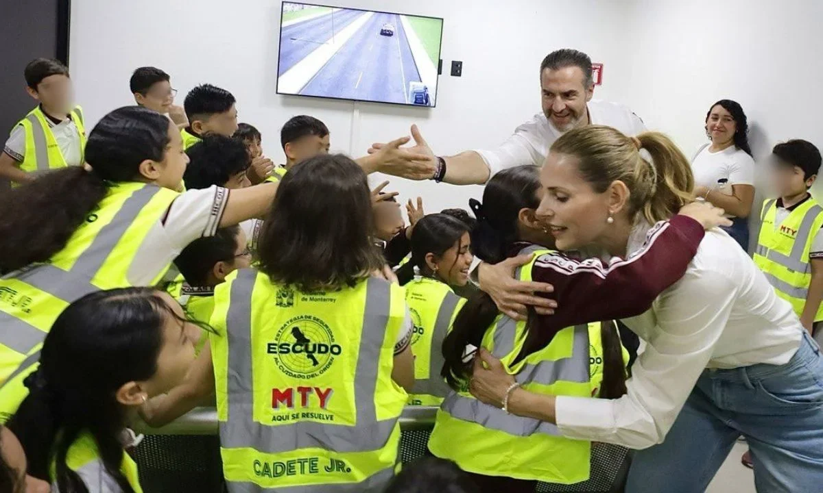 Alumnos del 5º grado visitaron las instalaciones de la Academia de Policía de Monterrey, como parte del programa 'Cadete Jr', del DIF.