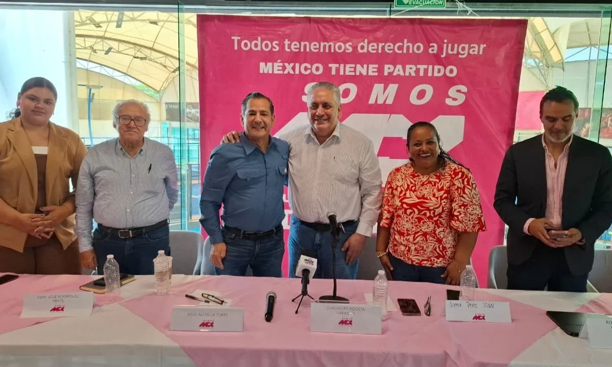 Guadalupe Acosta Naranjo, presidente de Somos México, dio la bienvenida al exmorenista y reiteró que continúan el proceso para el registro.