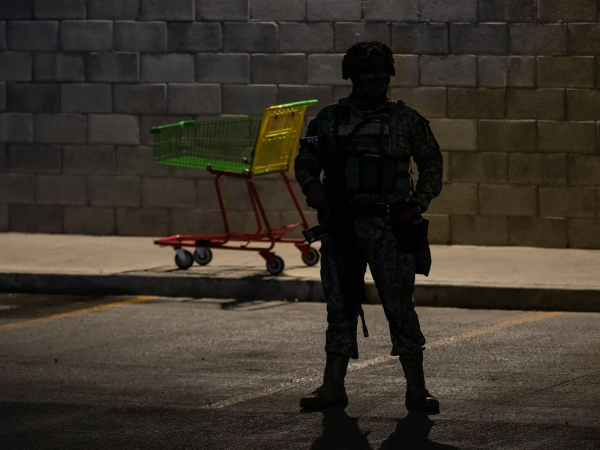 Dos agentes de la CIA que operaban en México, salieron a petición del Gobierno