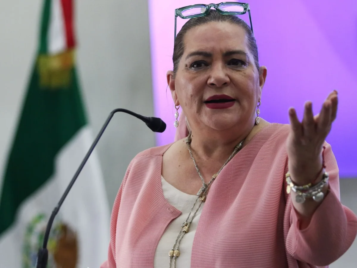 Para Sheinbaum, la presidenta del INE 'entendió mal la propuesta' de blindar candidaturas del narco