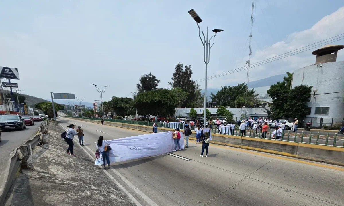 Exigen identificar 2 mil 600 cuerpos de los Semefo