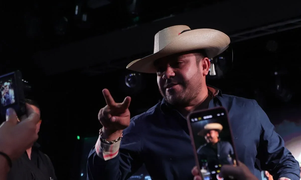 Vetan a Gerardo Ortiz en Querétaro