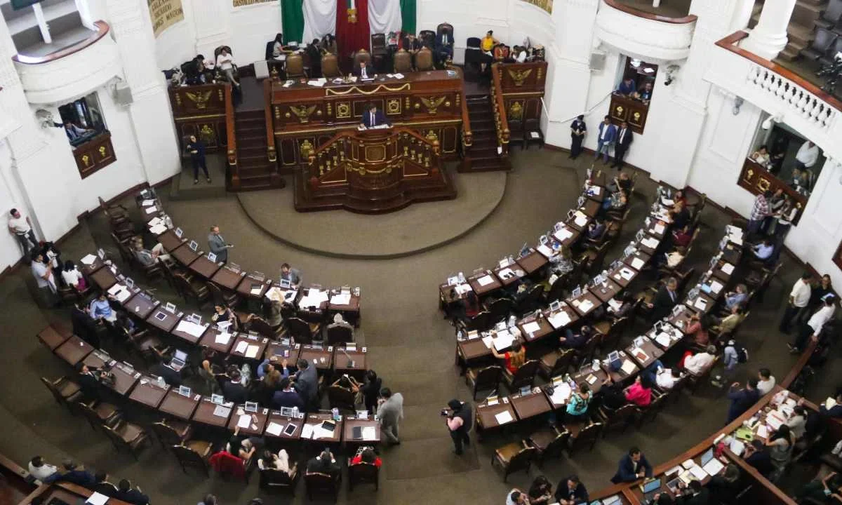 Diputados locales sostuvieron una reunión con el secretario de Gobierno de la CDMX para desahogar los pendientes legislativos en el Congreso capitalino.