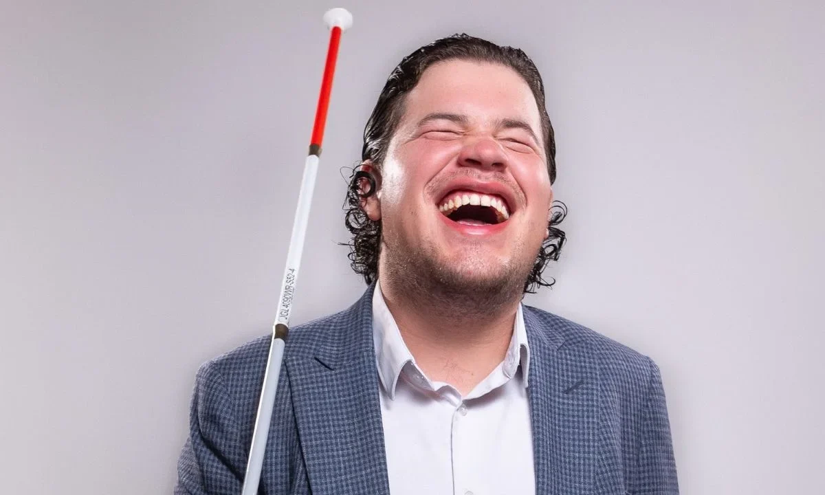 Ojitos de Huevo considera que el humor puede generar empatía hacia las personas invidentes y busca abrir espacios para nuevos talentos.