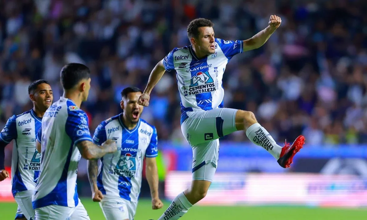 Un gol de Oussama Idrissi en el primer tiempo resultó suficiente para que el cuadro de Pachuca ganara 1 por 0 al conjunto de los Pumas.