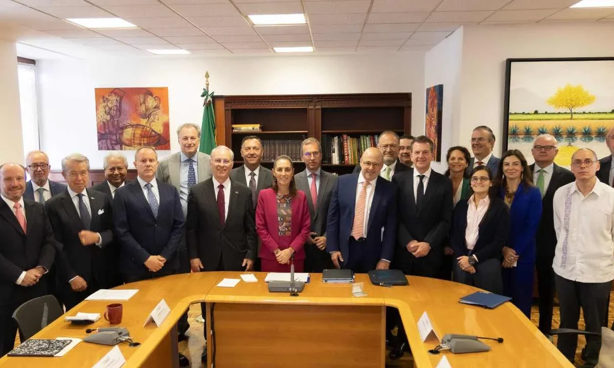 Claudia Sheinbaum se reunió en Palacio Nacional con el Consejo Coordinador Empresarial (CCE).