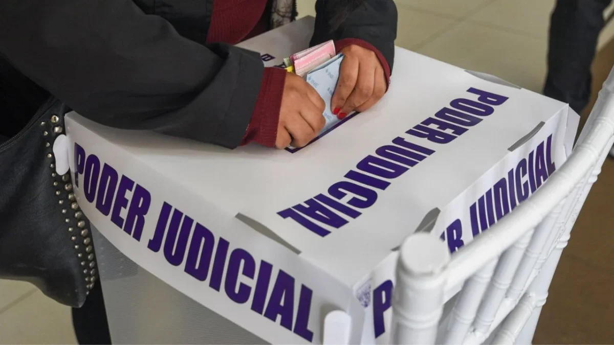 La reforma constitucional fue turnada a la Cámara de Diputados para modificar la elección judicial, propone aplazar los comicios al 2028.