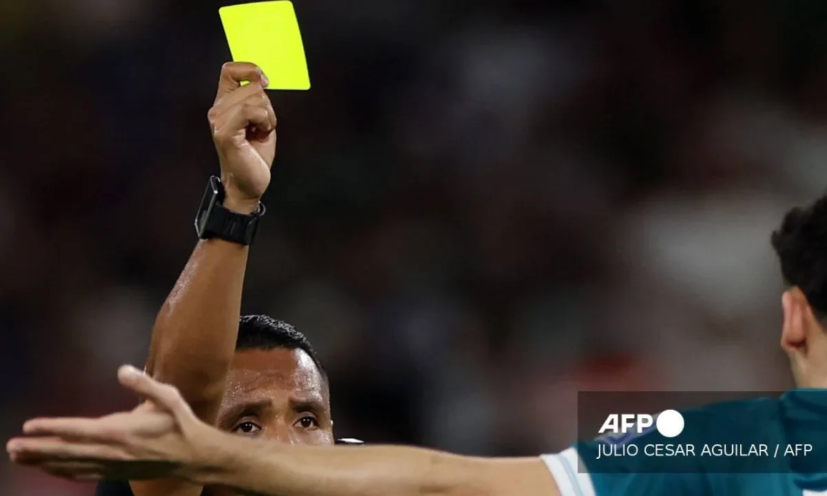 FIFA define terna arbitral para el México vs Sudáfrica