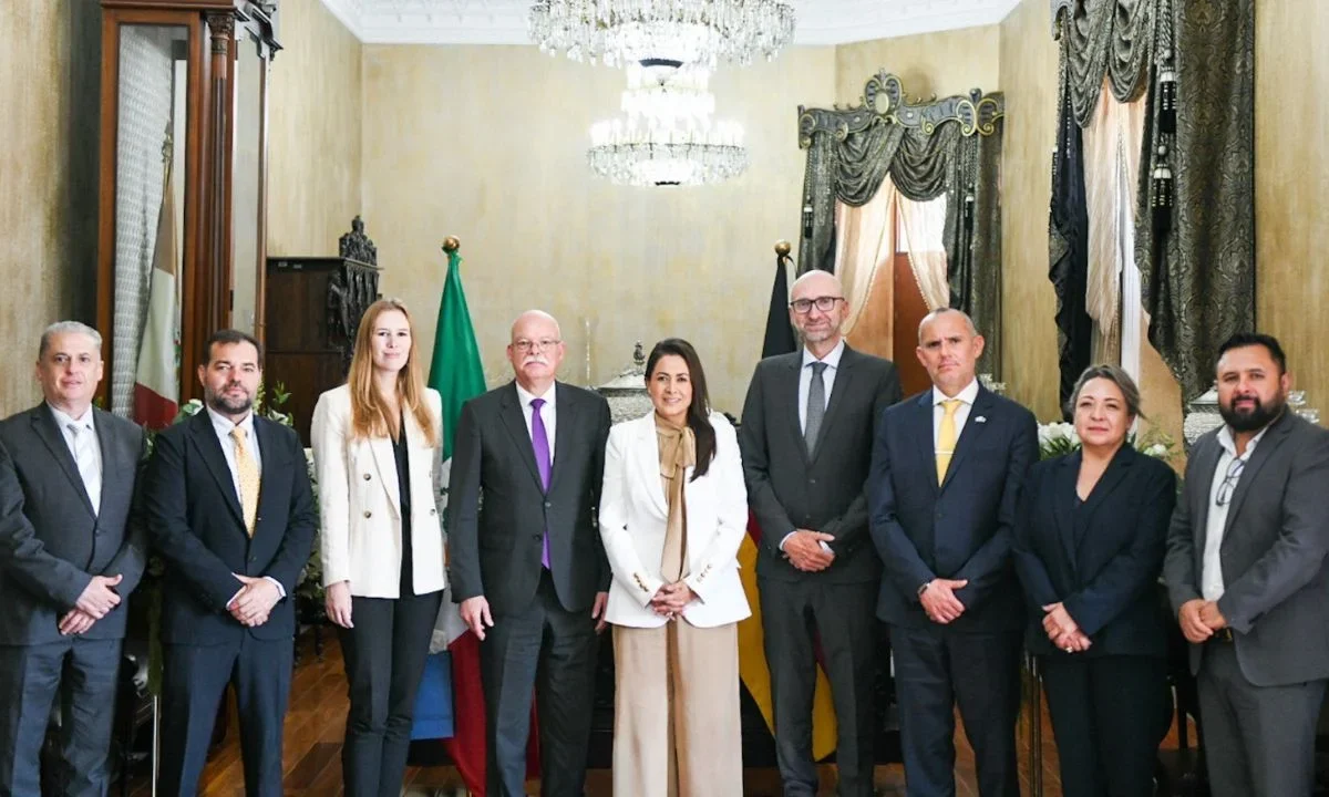 La gobernadora de Aguascalientes, Tere Jiménez, sostuvo una reunión con el embajador de Alemania en México para fortalecer cooperación.